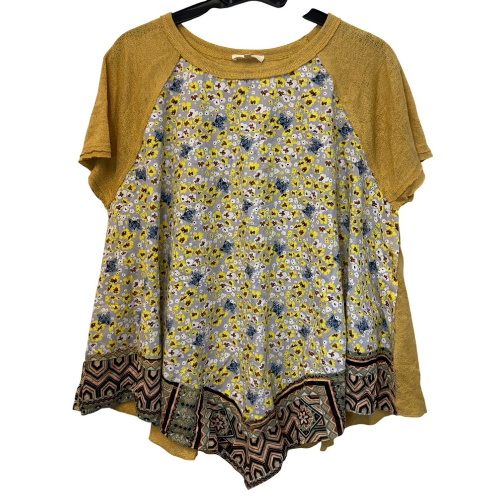 Easel Los Angeles Women's Size S Tunic Top Yellow Floral Print Geometric Hem